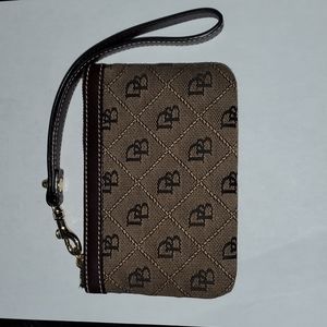 Dooney & Bourke Medium Wristlet